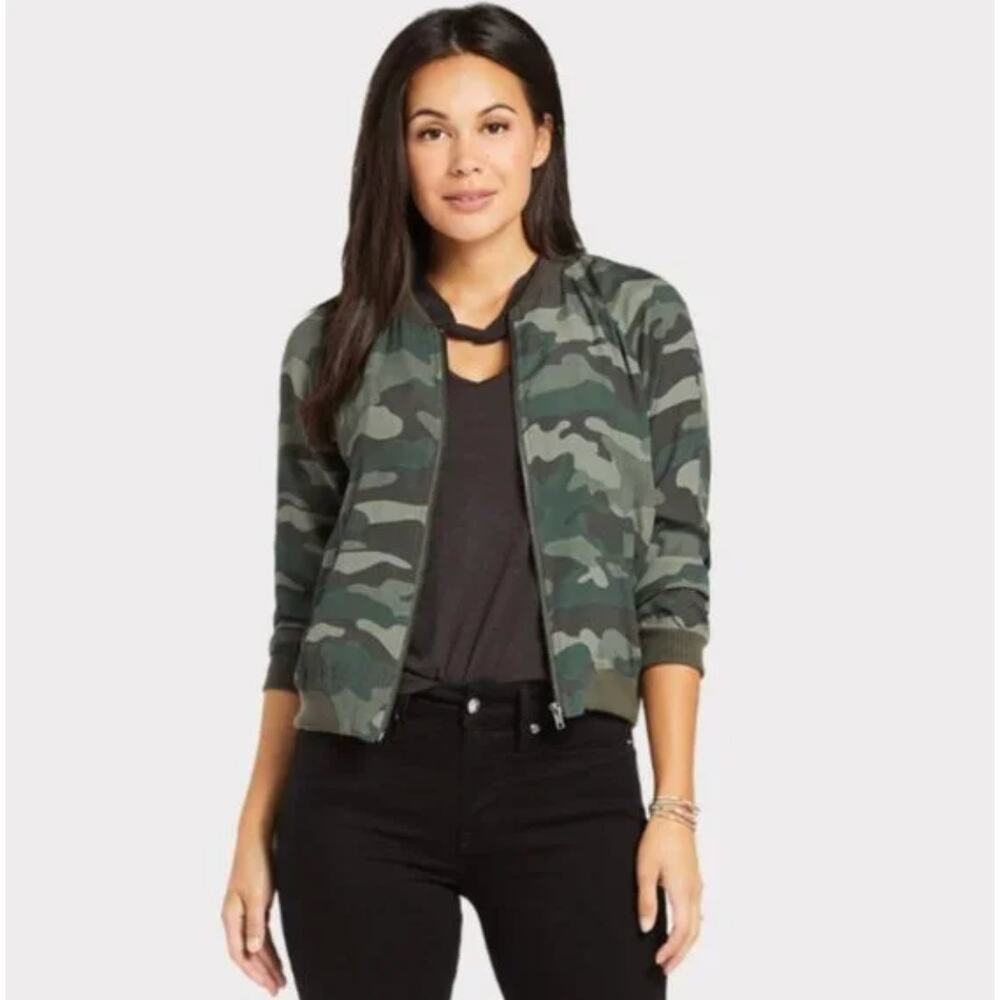 BB Dakota Can't See Me Green Camo Bomber Full Zip Jacket Size Medium